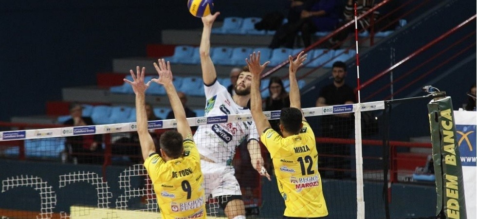 Foto di Marco Trabalza L'Itas soffre terribilmente l'ultima della classe, ma riesce a spuntarla